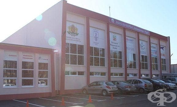 В Русе откриха изцяло обновената тренировъчната зала по борба - изображение