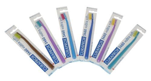 ЧЕТКА ЗА ЗЪБИ КЮРАПРОКС 5460