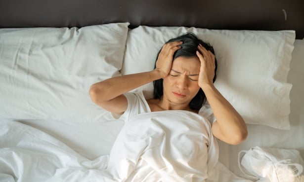 Безсъние при шизофрения – безопасен ли е приемът на мелатонин - изображение