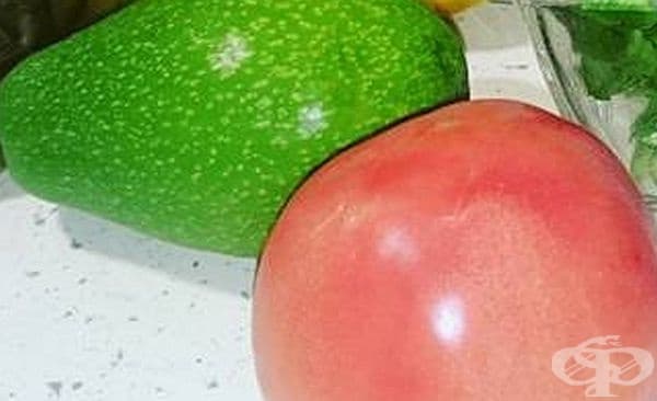 Премахнете акнето с маска от авокадо и домат - изображение