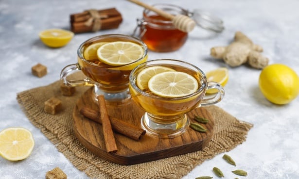 Облекчете симптомите на алергичен ринит с чай от джинджифил, мед и лимон - изображение