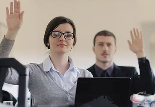 Как да приключваме ежедневните екипни срещи винаги навреме - изображение