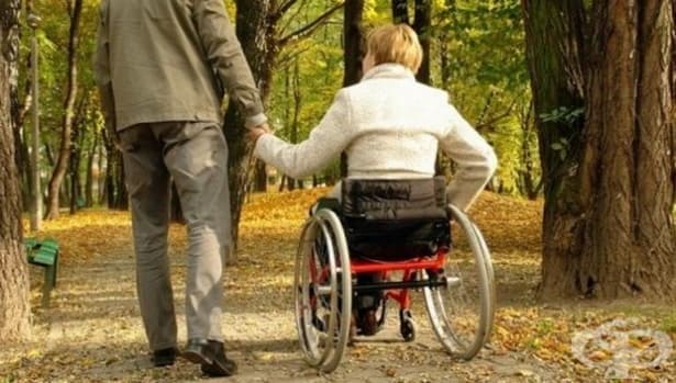 Приемът на заявления за асистенти на хората с увреждания продължава - изображение