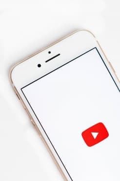 YouTube решава, че хомофобските настроения не нарушават политиката им - изображение